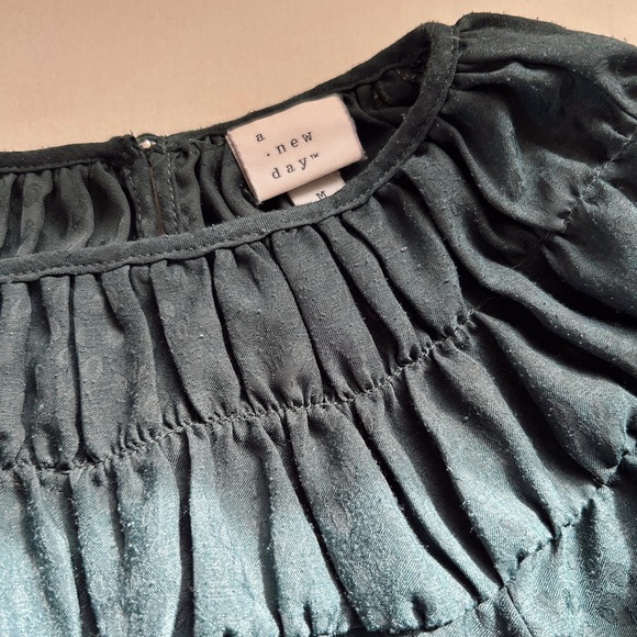 • deep green midi dress - Picture 3 of 8